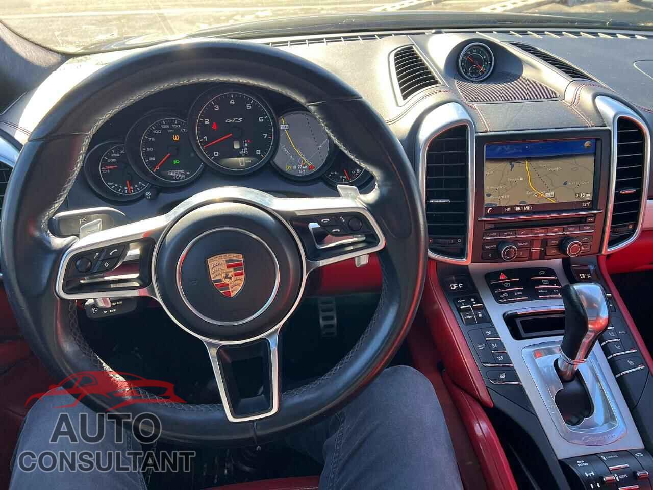 PORSCHE CAYENNE 2016 - WP1AD2A26GLA71487