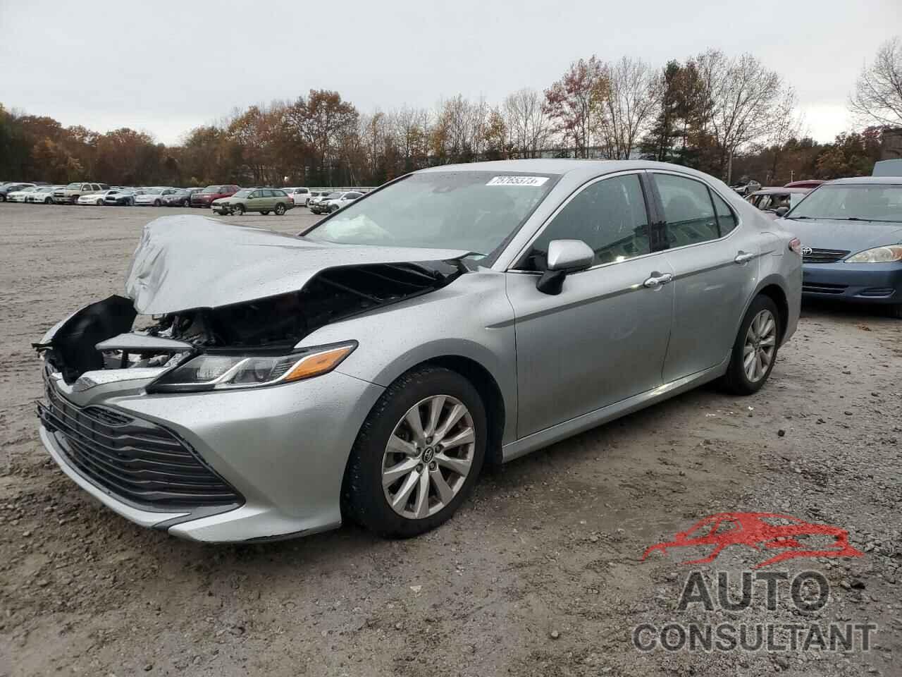 TOYOTA CAMRY 2018 - 4T1B11HK3JU092308
