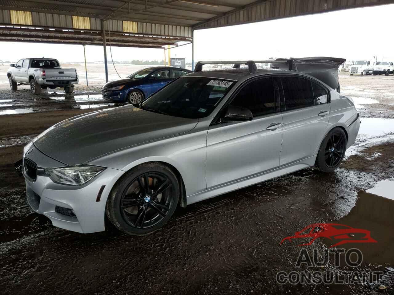 BMW 3 SERIES 2018 - WBA8B9G50JNU99077