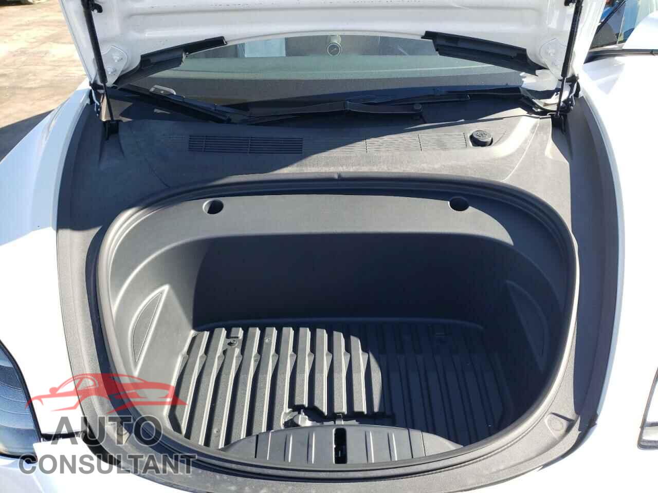 TESLA MODEL 3 2023 - 5YJ3E1EA9PF575280