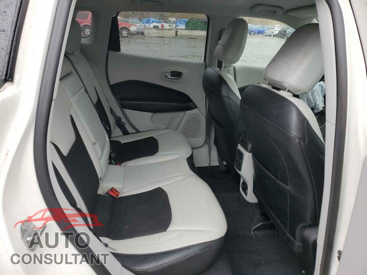 JEEP COMPASS 2018 - 3C4NJCBB0JT102485
