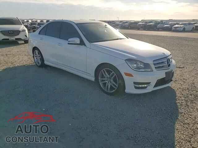 MERCEDES-BENZ C-CLASS 2013 - WDDGF4HB0DR280357