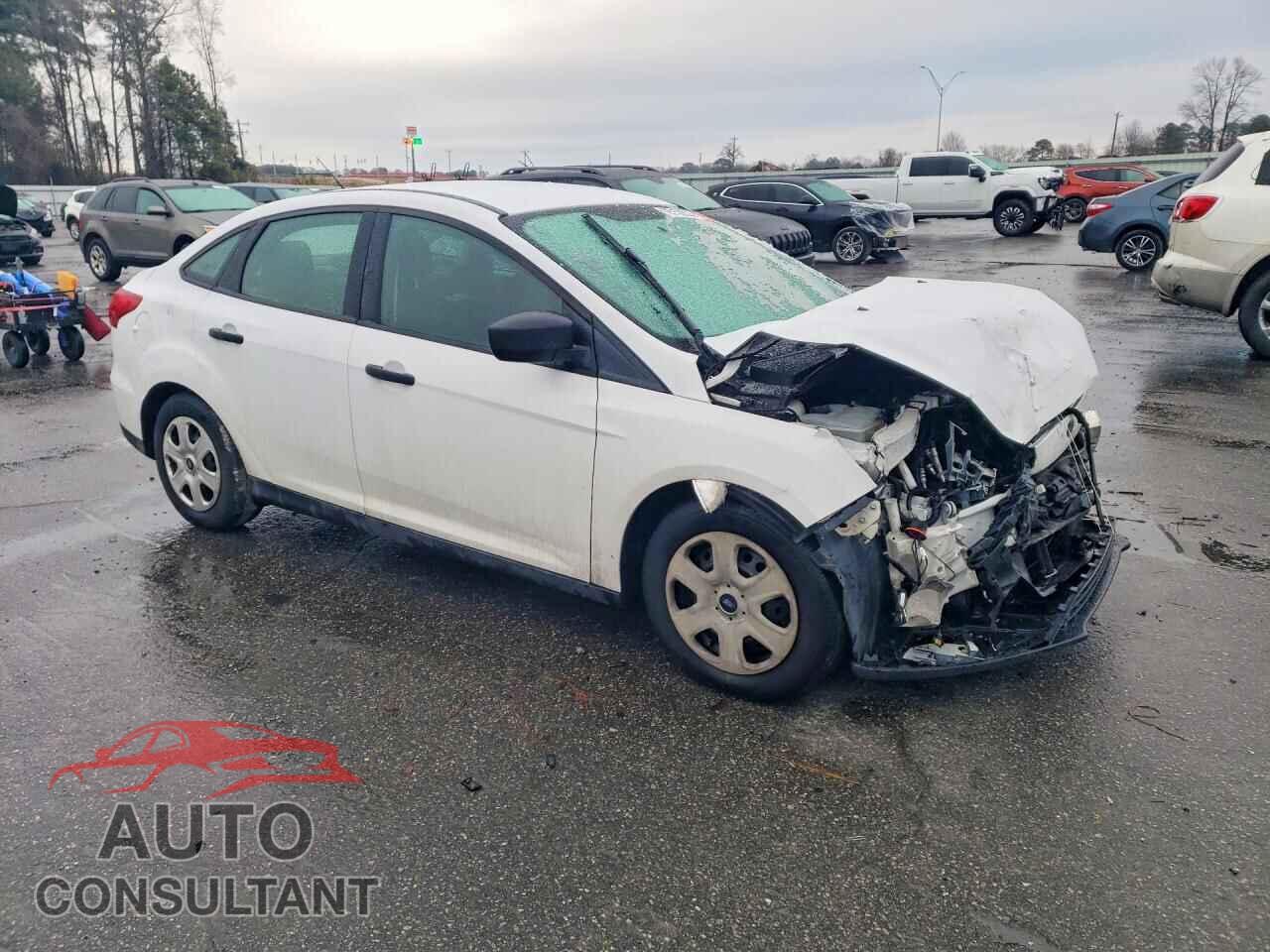 FORD FOCUS 2017 - 1FADP3E26HL224284