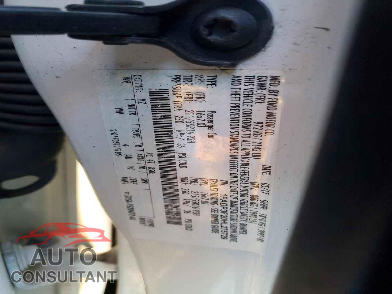FORD FOCUS 2017 - 1FADP3F20HL275729