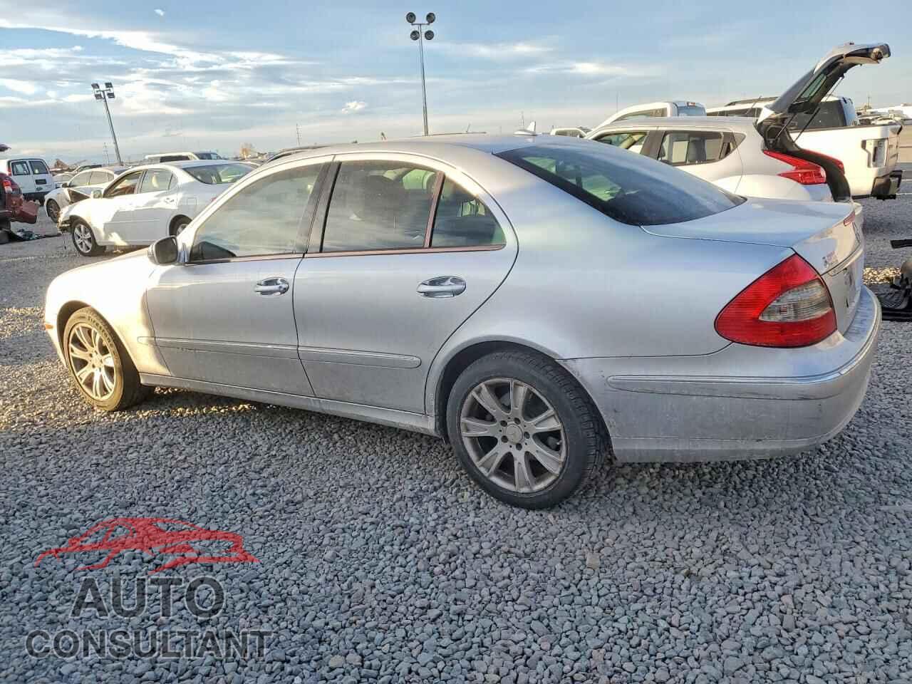 MERCEDES-BENZ E-CLASS 2009 - WDBUF87X49B423035
