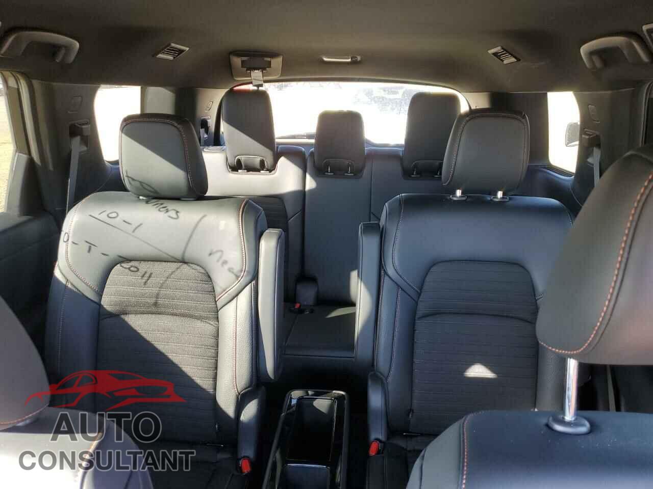 NISSAN PATHFINDER 2023 - 5N1DR3BD0PC242011