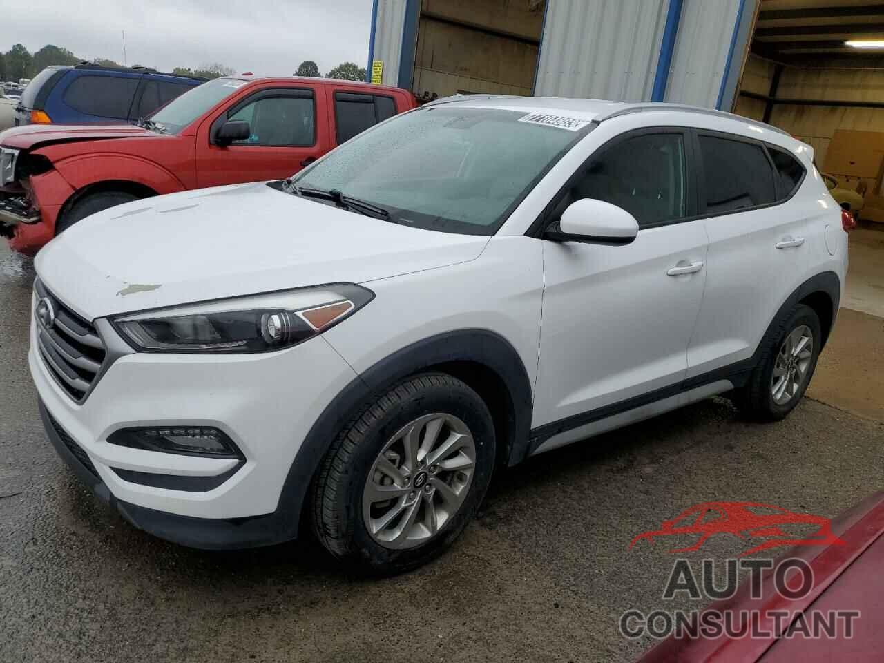 HYUNDAI TUCSON 2018 - KM8J33A48JU705987