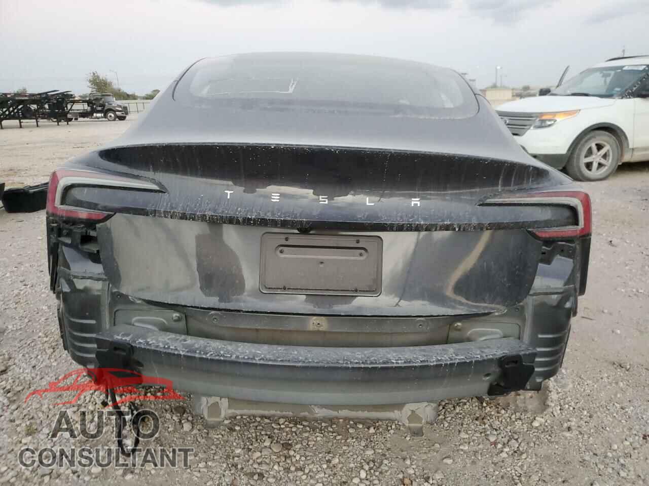 TESLA MODEL 3 2024 - 5YJ3E1EA1RF740161