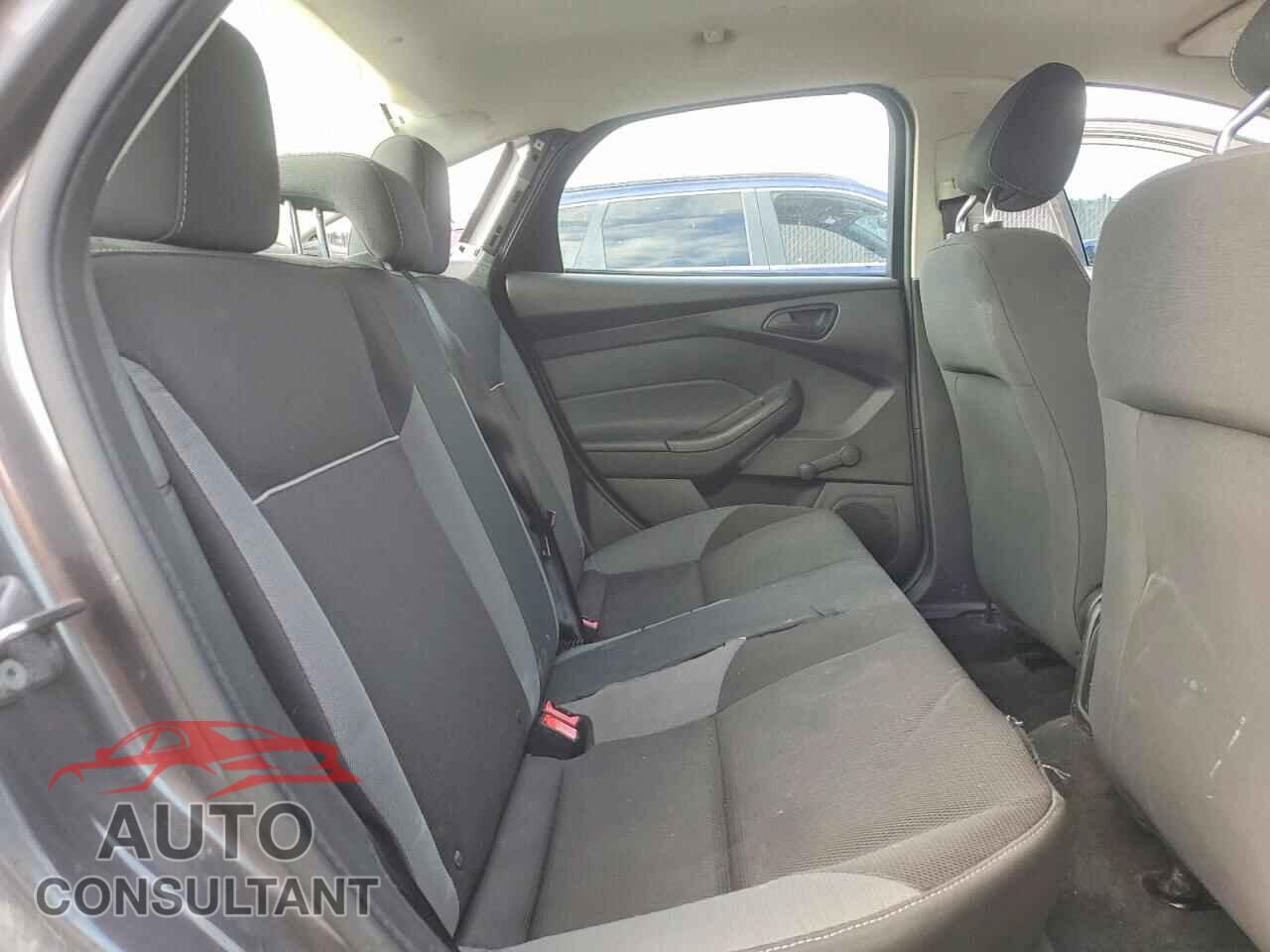 FORD FOCUS 2013 - 1FADP3E29DL259850