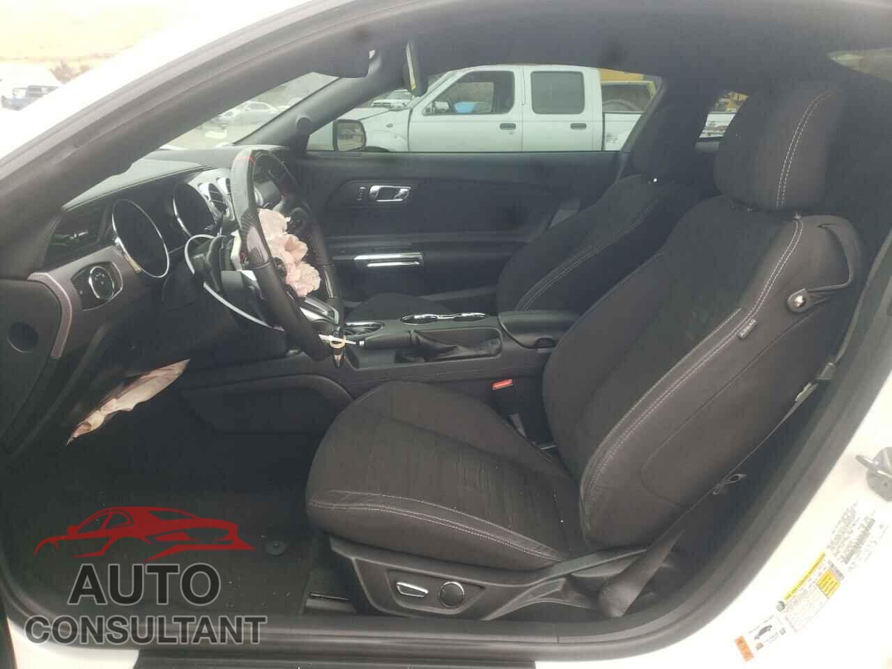 FORD MUSTANG 2017 - 1FA6P8CF8H5250496