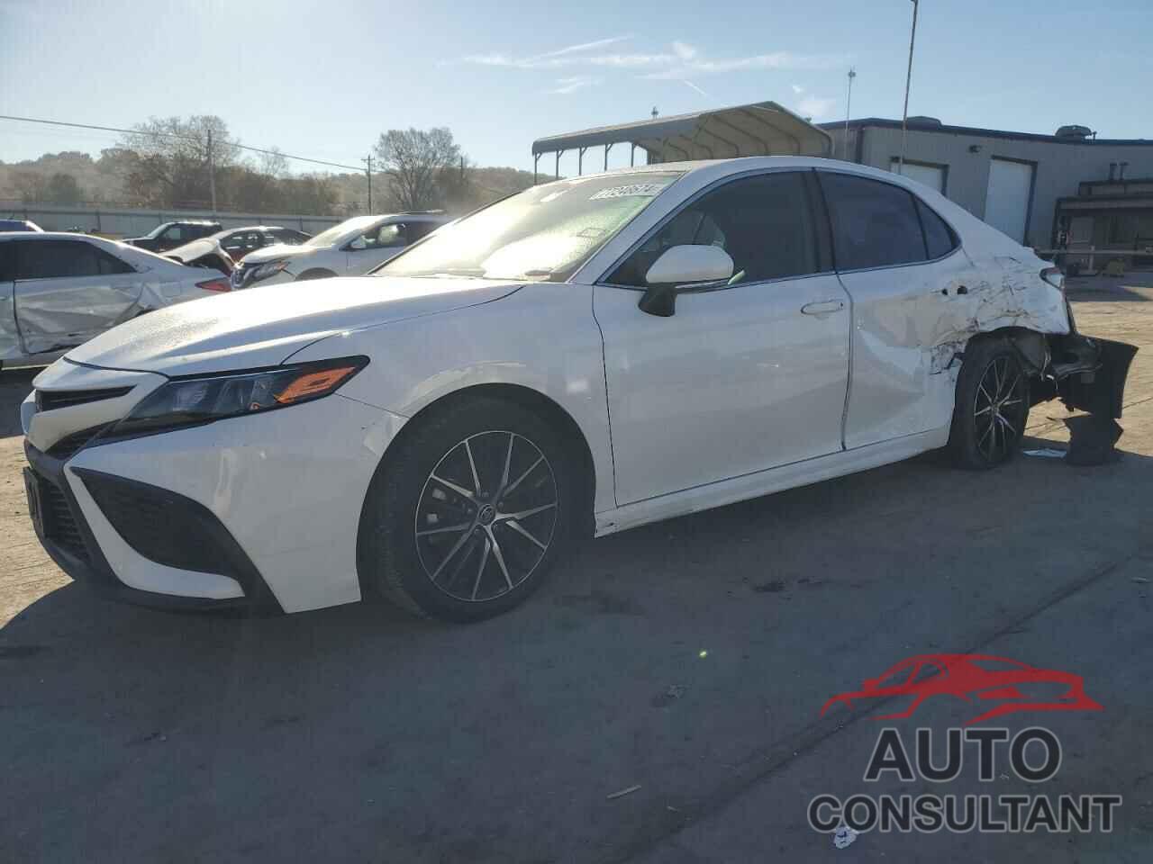 TOYOTA CAMRY 2023 - 4T1G11AKXPU740722
