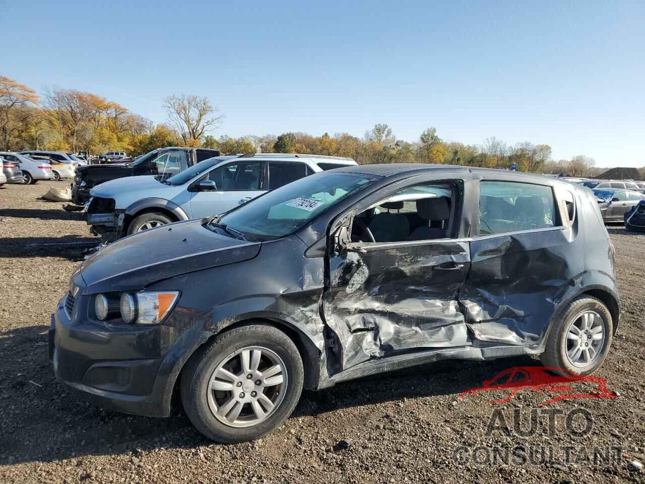 CHEVROLET SONIC 2014 - 1G1JC6SH9E4216696