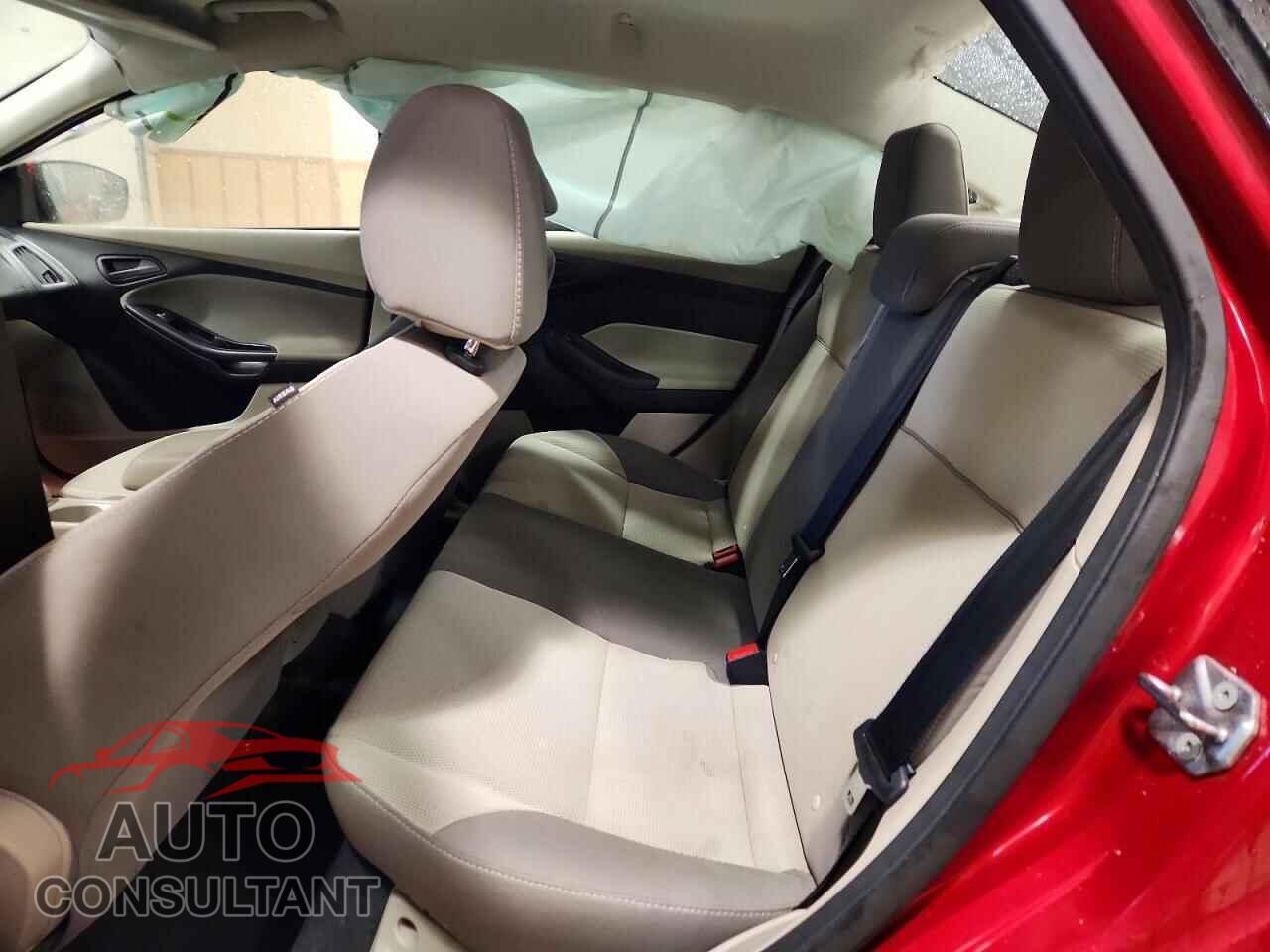 FORD FOCUS 2012 - 1FAHP3F21CL432338