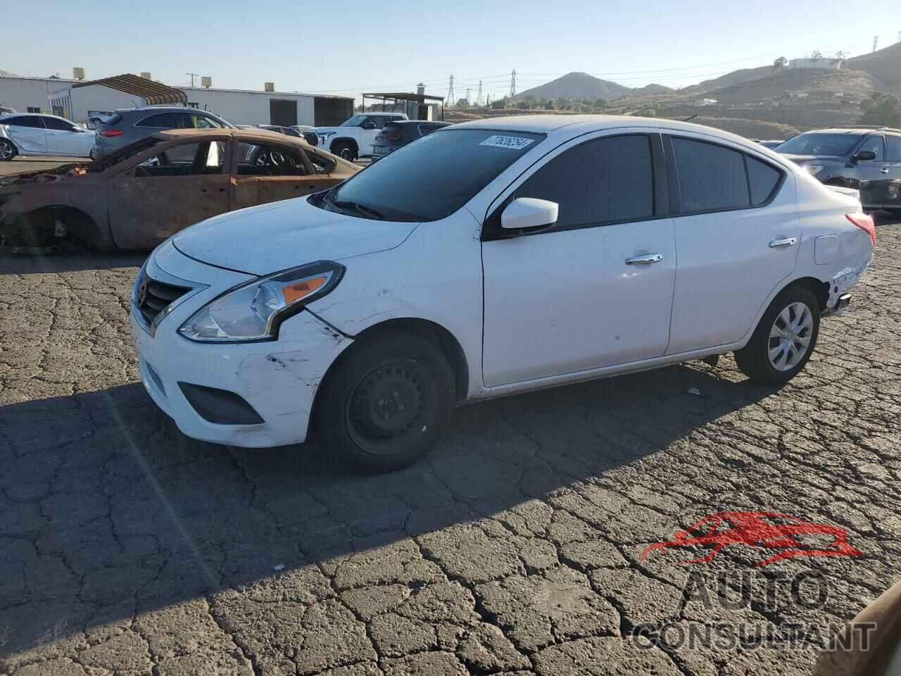 NISSAN VERSA 2018 - 3N1CN7AP0JL885911