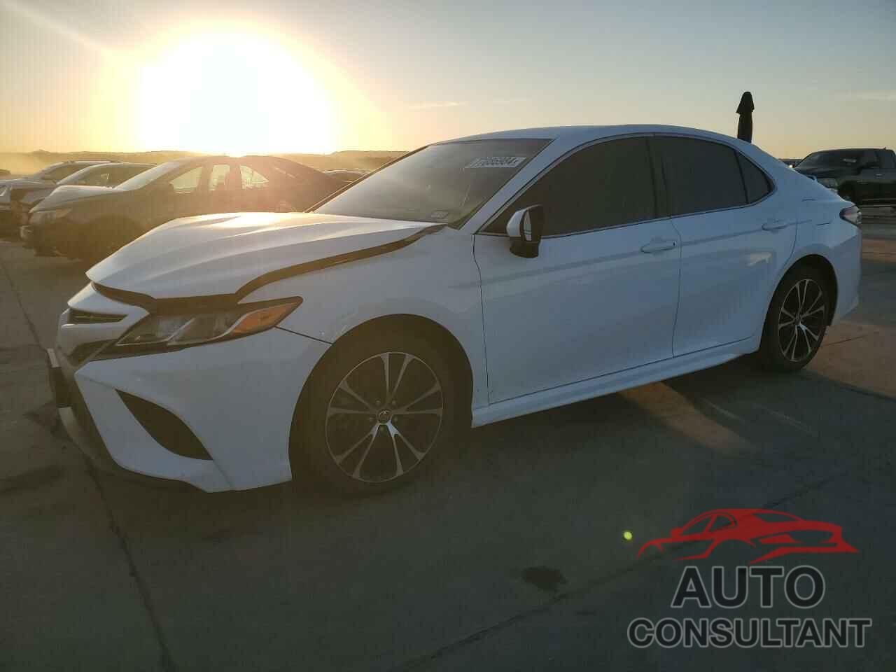 TOYOTA CAMRY 2018 - 4T1B11HKXJU055014