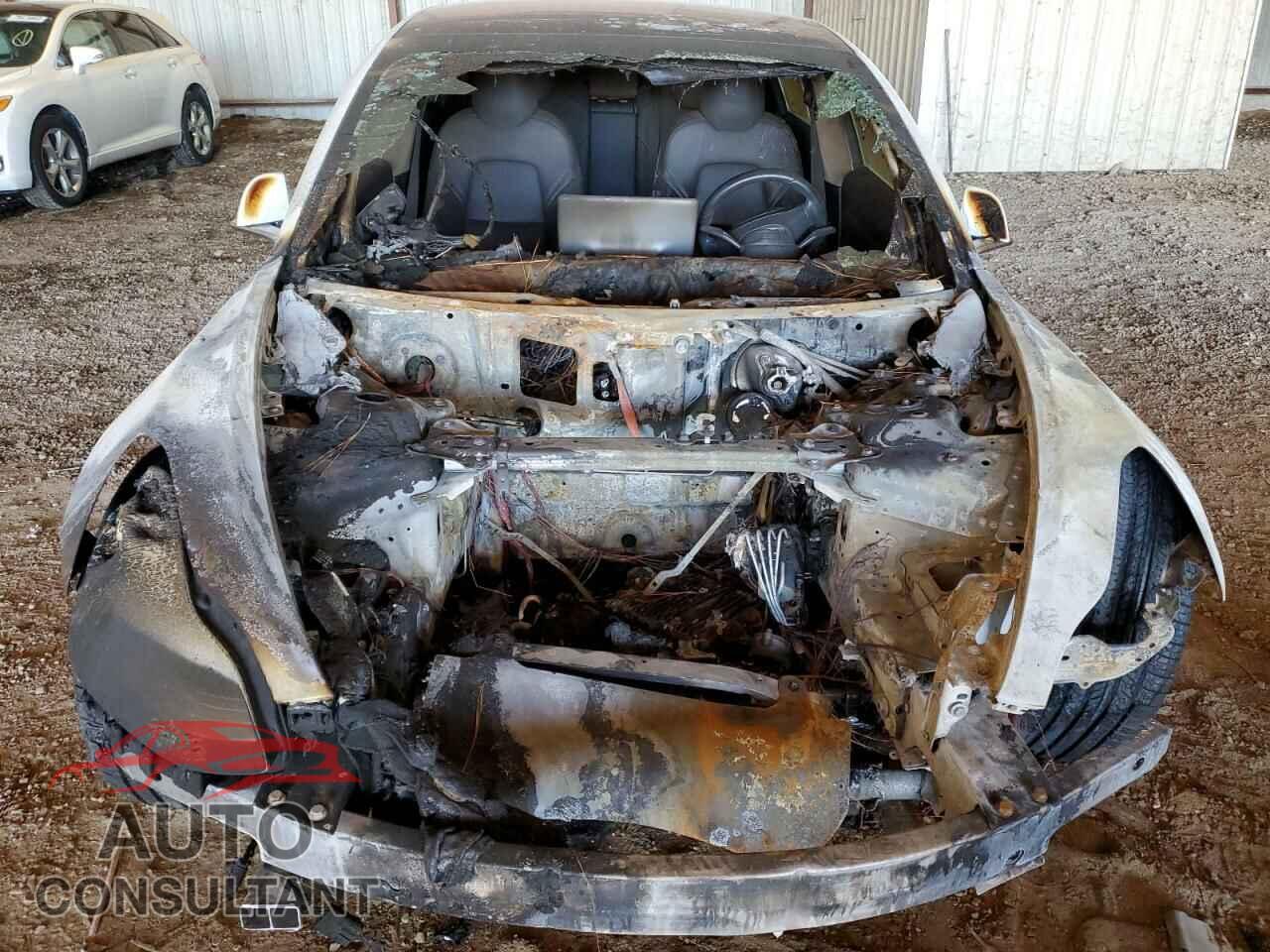 TESLA MODEL 3 2018 - 5YJ3E1EA2JF040363