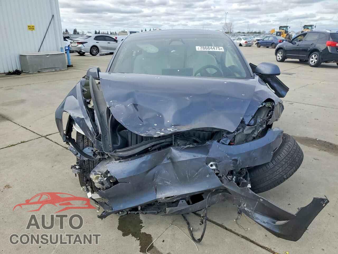 TESLA MODEL 3 2021 - 5YJ3E1EC2MF090153