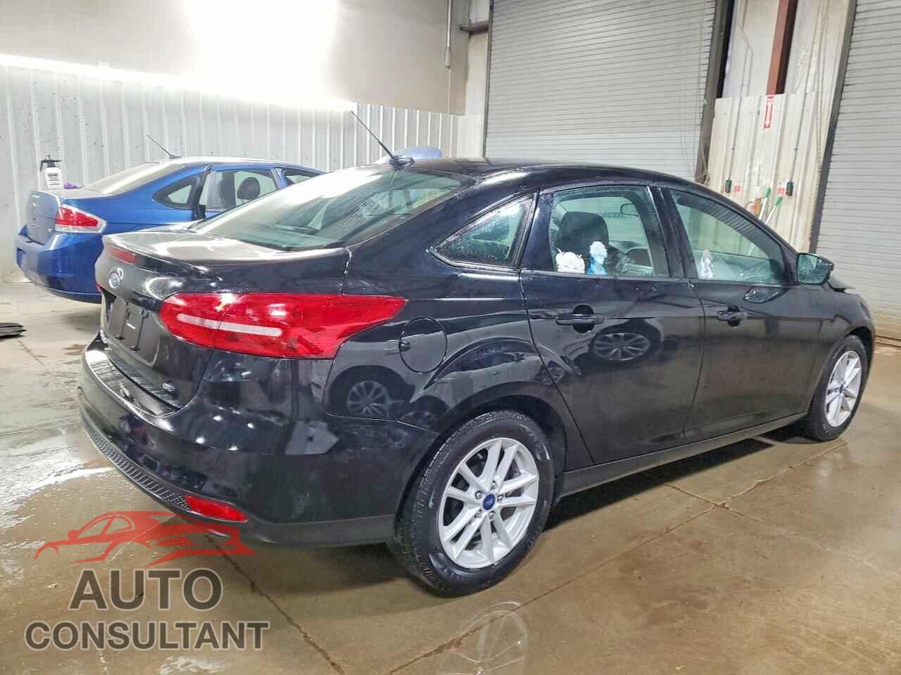 FORD FOCUS 2018 - 1FADP3F25JL257524
