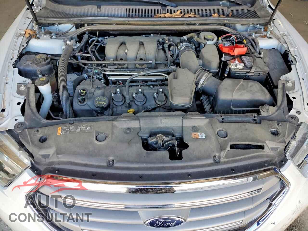 FORD TAURUS 2018 - 1FAHP2E81JG116993