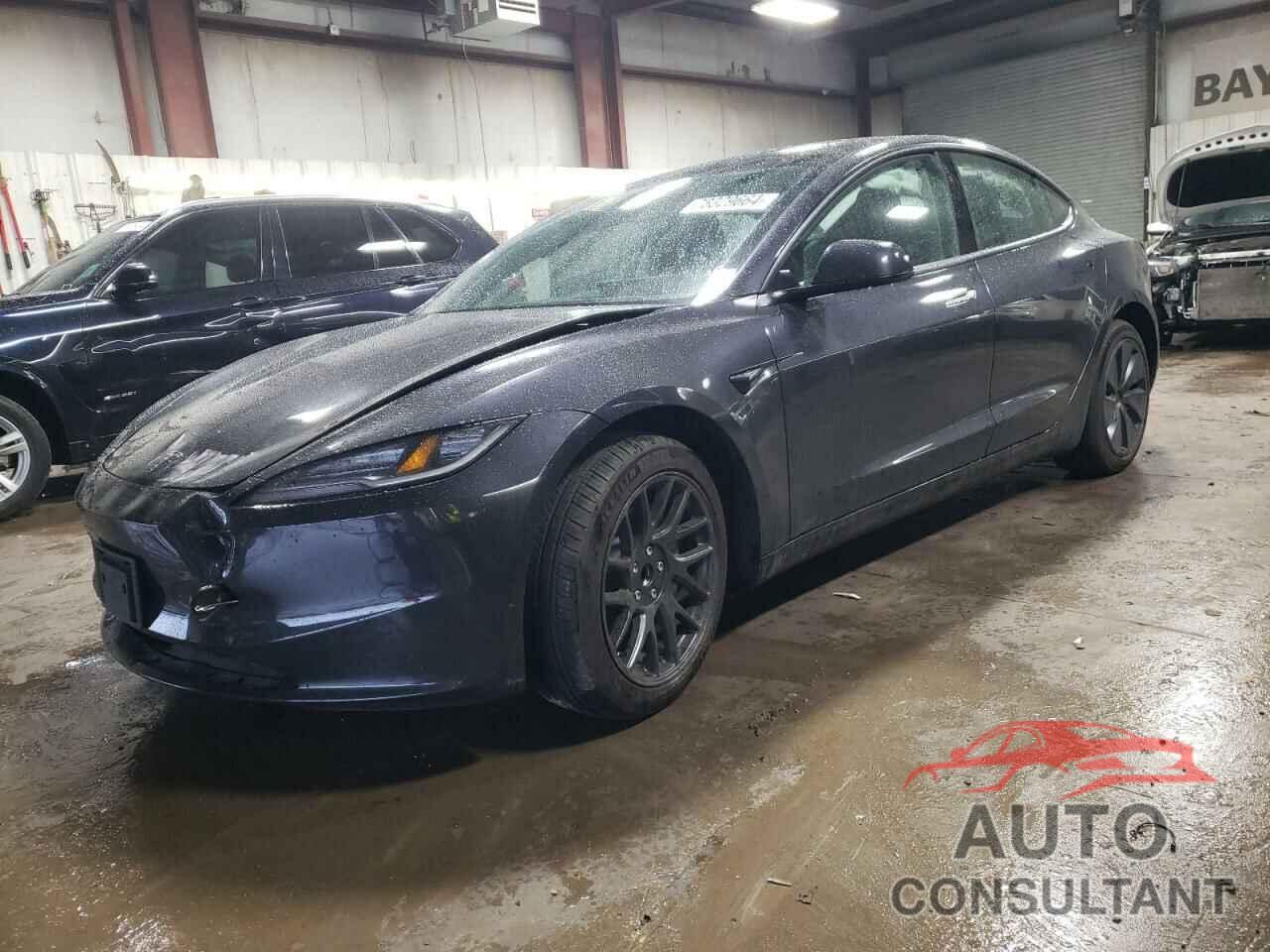 TESLA MODEL 3 2024 - 5YJ3E1EA3RF836910