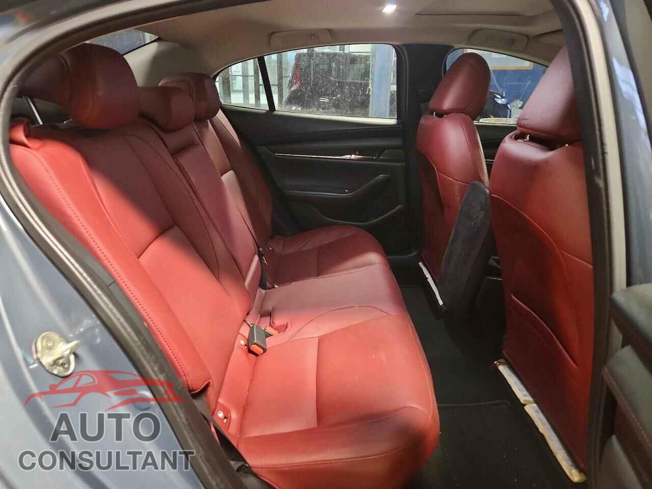 MAZDA 3 2023 - 3MZBPACM6PM364632