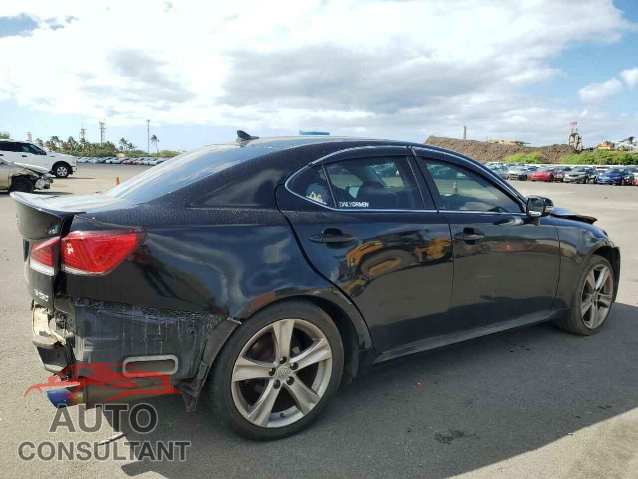 LEXUS IS 2011 - JTHBF5C24B5142115