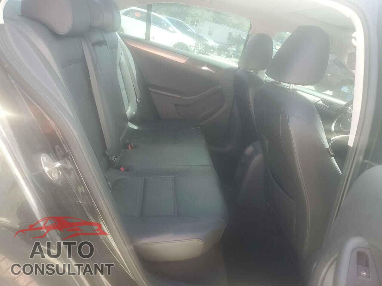 VOLKSWAGEN JETTA 2017 - 3VWDB7AJ3HM280269