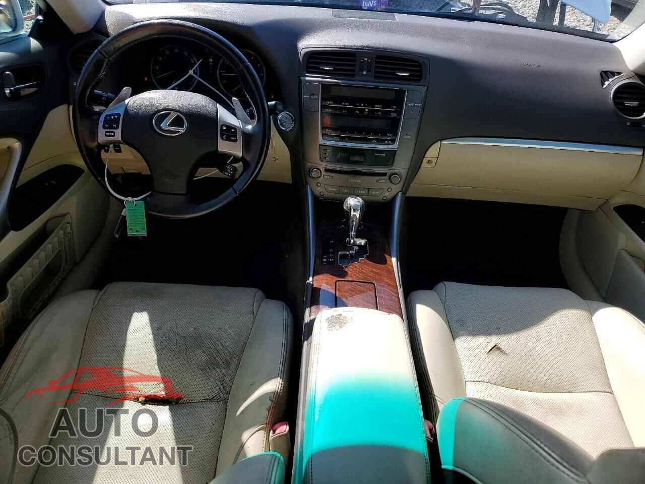 LEXUS IS 2012 - JTHCF5C21C5059490