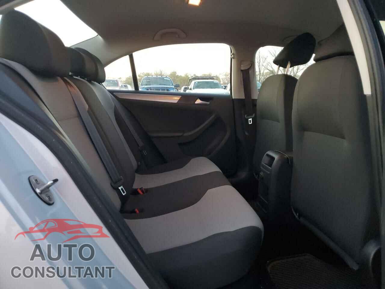 VOLKSWAGEN JETTA 2017 - 3VW2B7AJ1HM335454