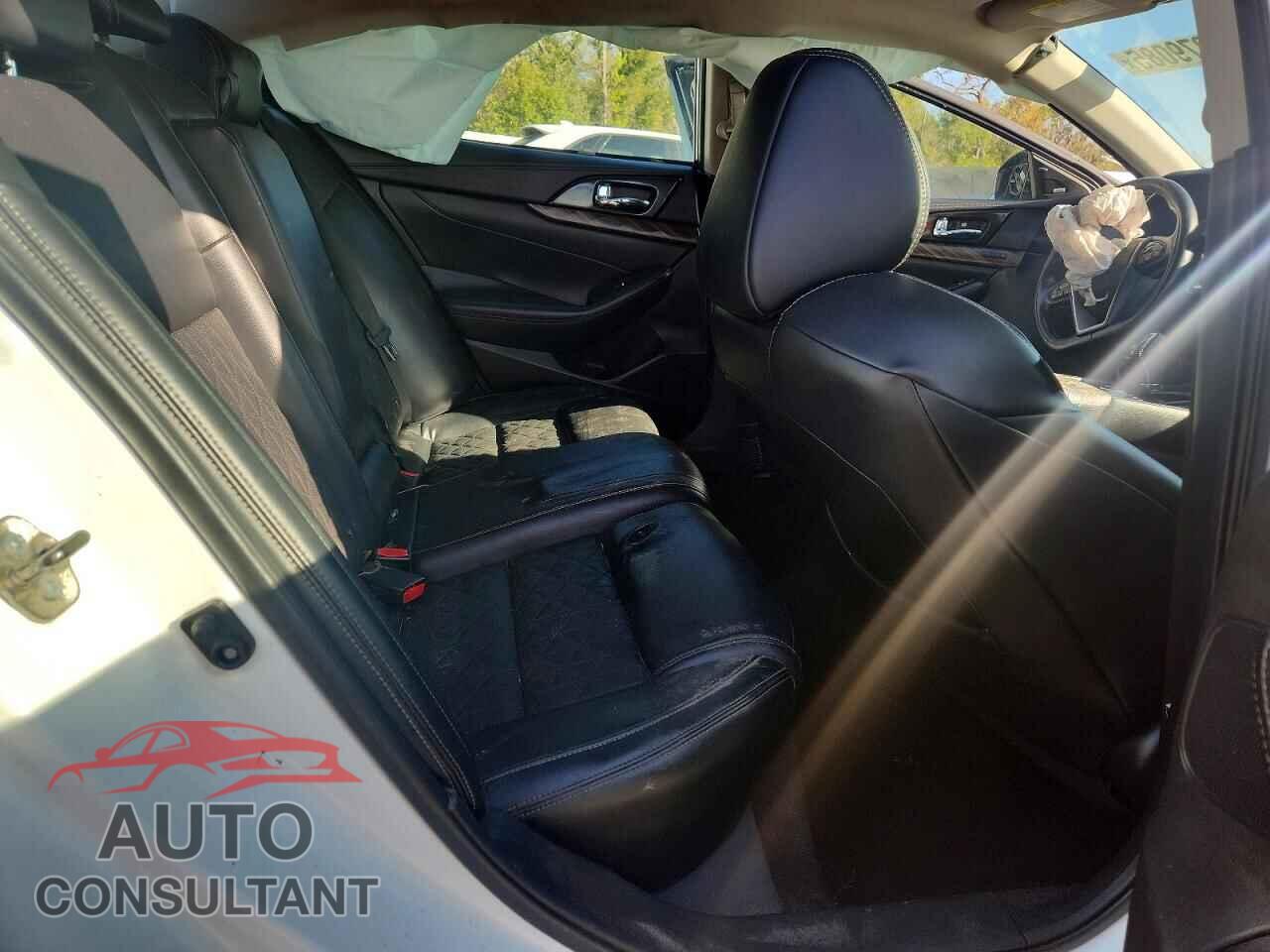 NISSAN MAXIMA 2017 - 1N4AA6AP7HC428812