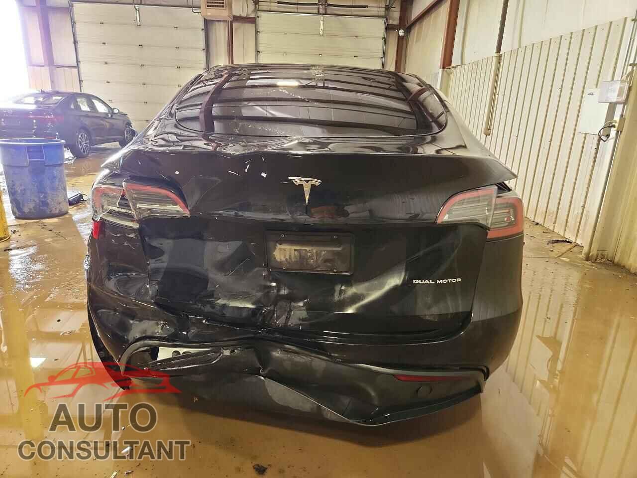 TESLA MODEL Y 2023 - 7SAYGAEEXPF831447