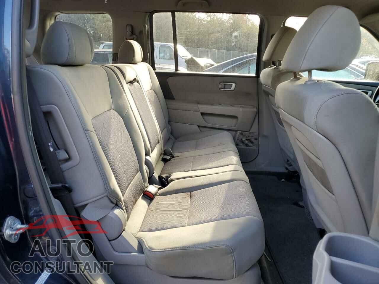 HONDA PILOT 2011 - 5FNYF4H46BB067576