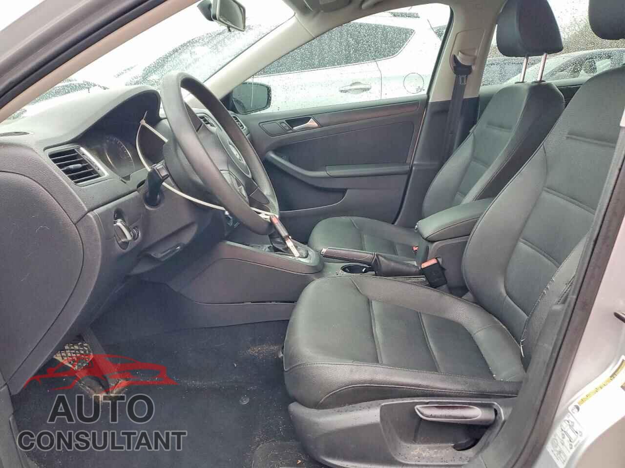 VOLKSWAGEN JETTA 2012 - 3VWDP7AJ5CM127872