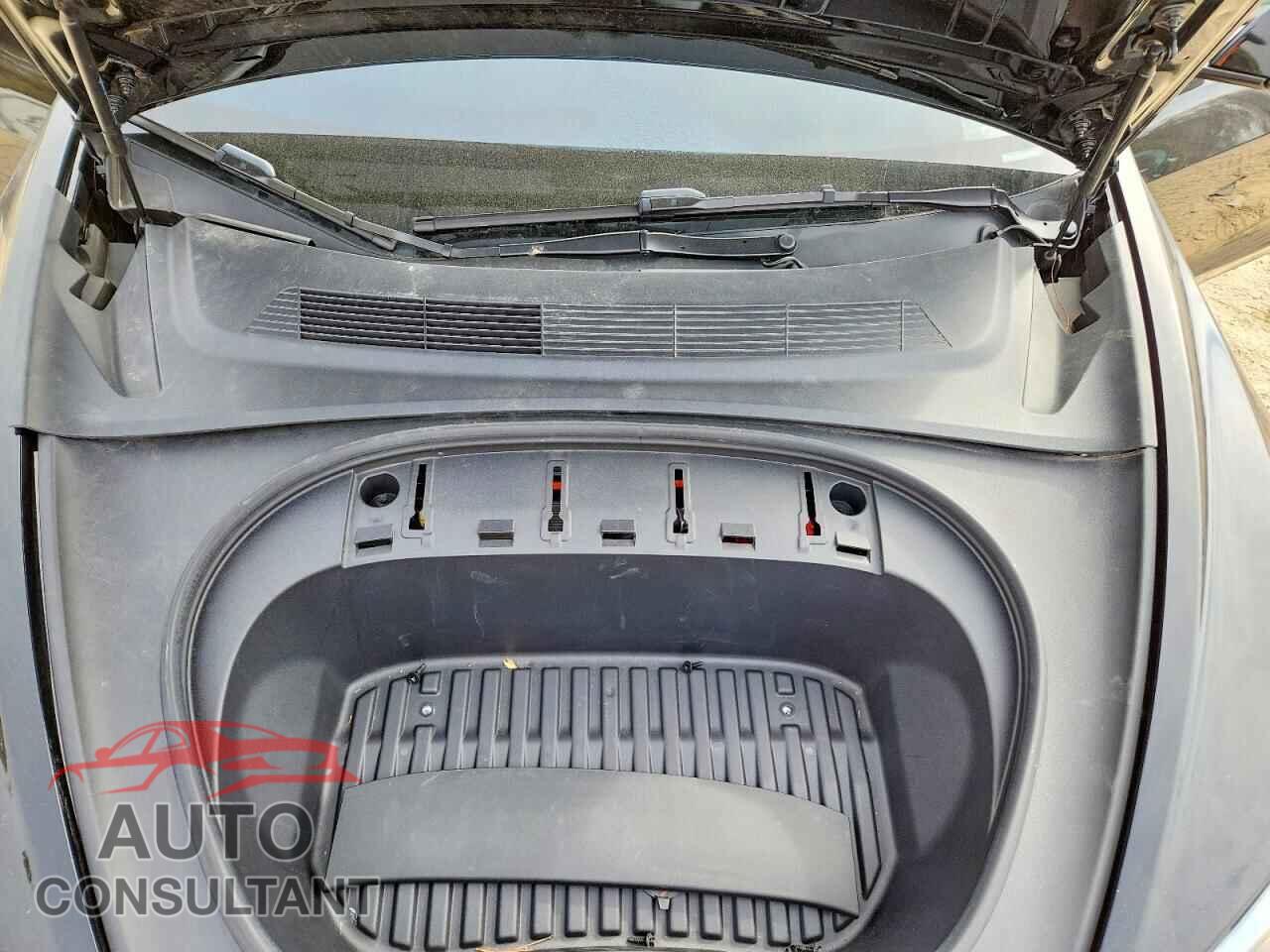 TESLA MODEL 3 2024 - 5YJ3E1EB8RF794775