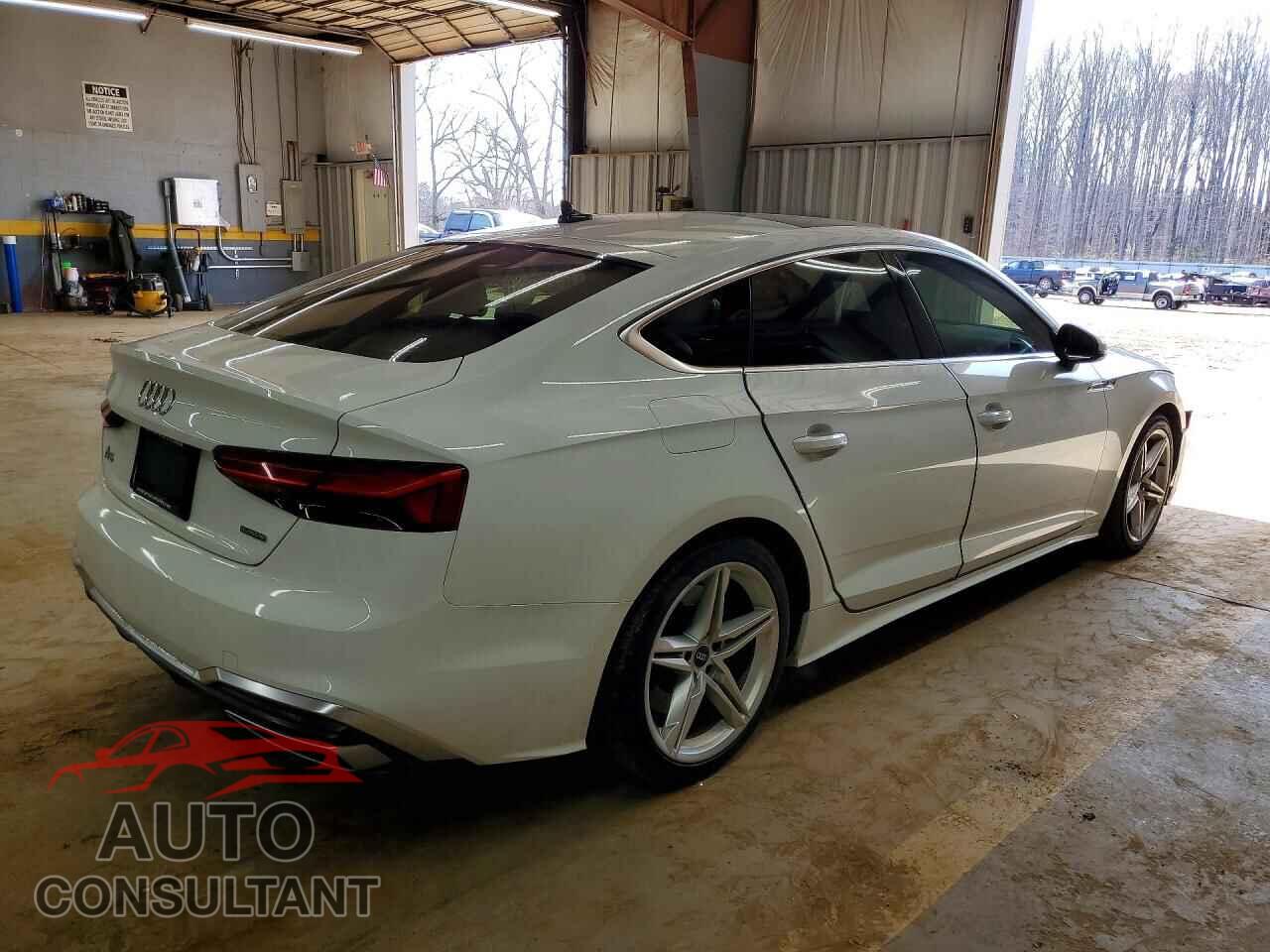 AUDI A5 2021 - WAUDACF52MA043982