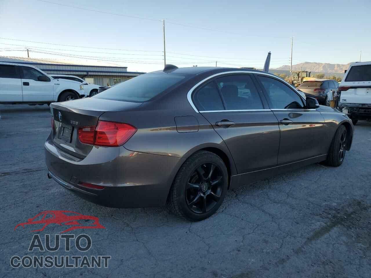 BMW 3 SERIES 2013 - WBA3B3C52DF145847