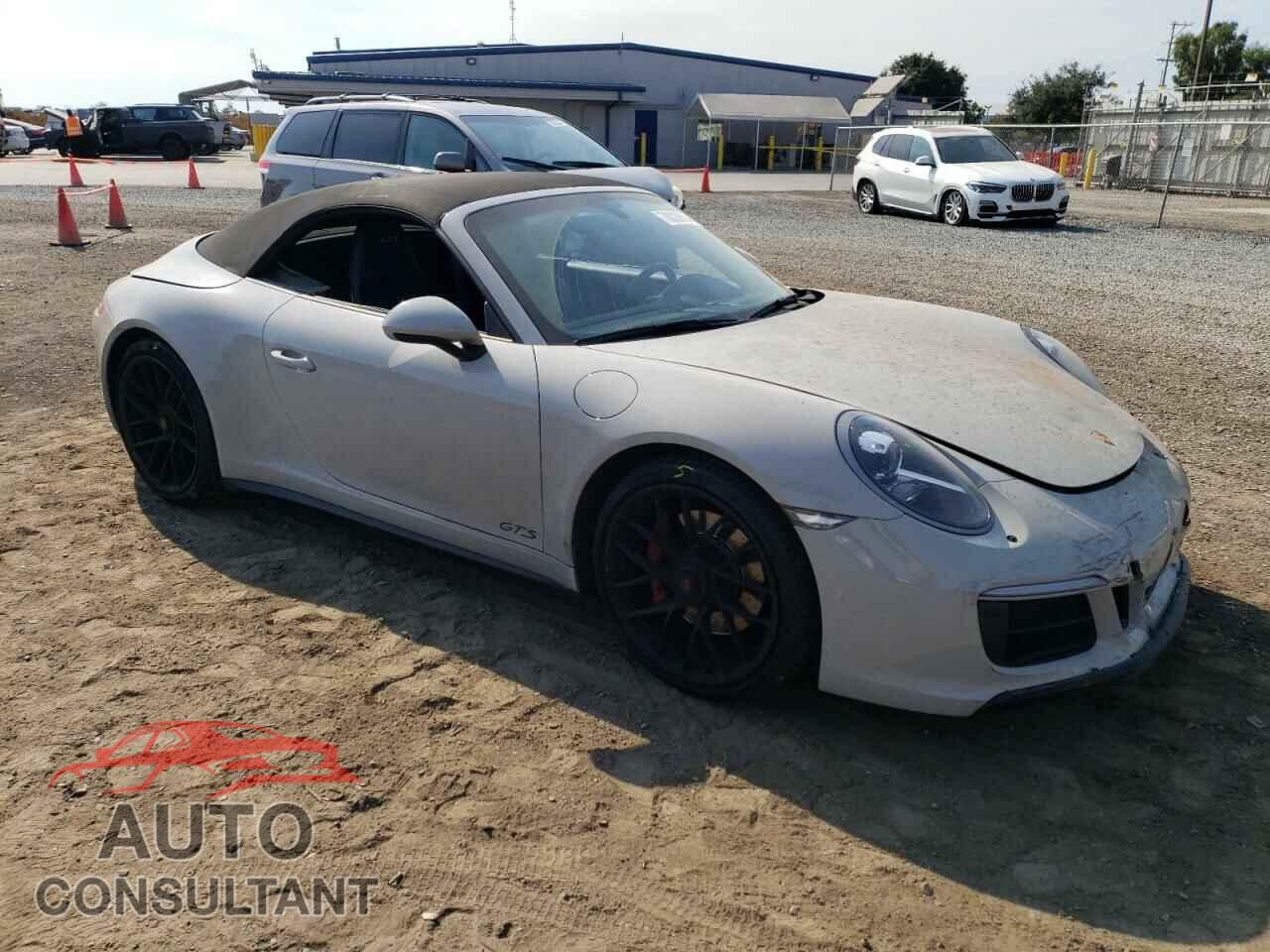 PORSCHE 911 2018 - WP0CB2A98JS147091