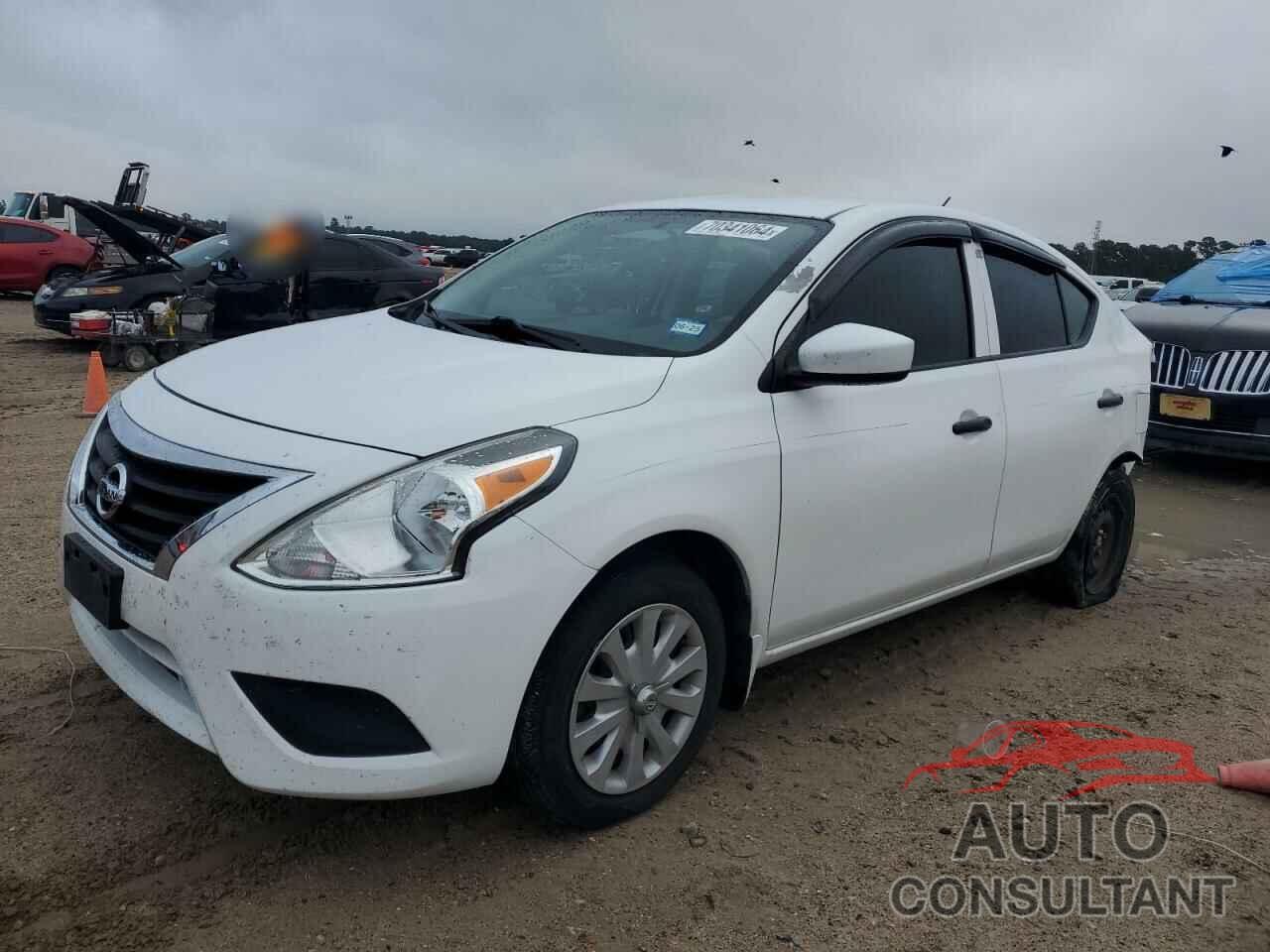 NISSAN VERSA 2017 - 3N1CN7AP7HL864435