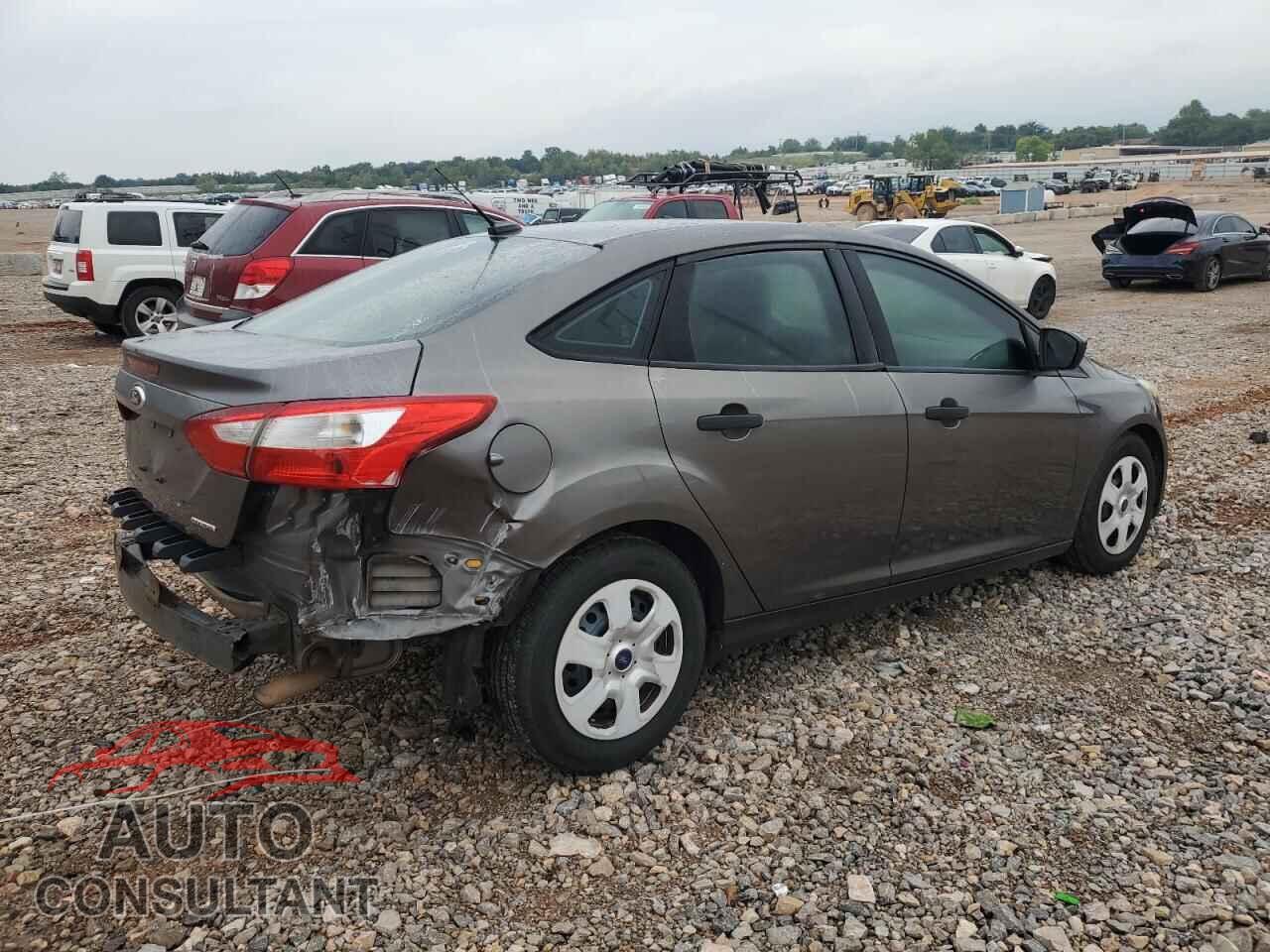 FORD FOCUS 2013 - 1FADP3E22DL123401
