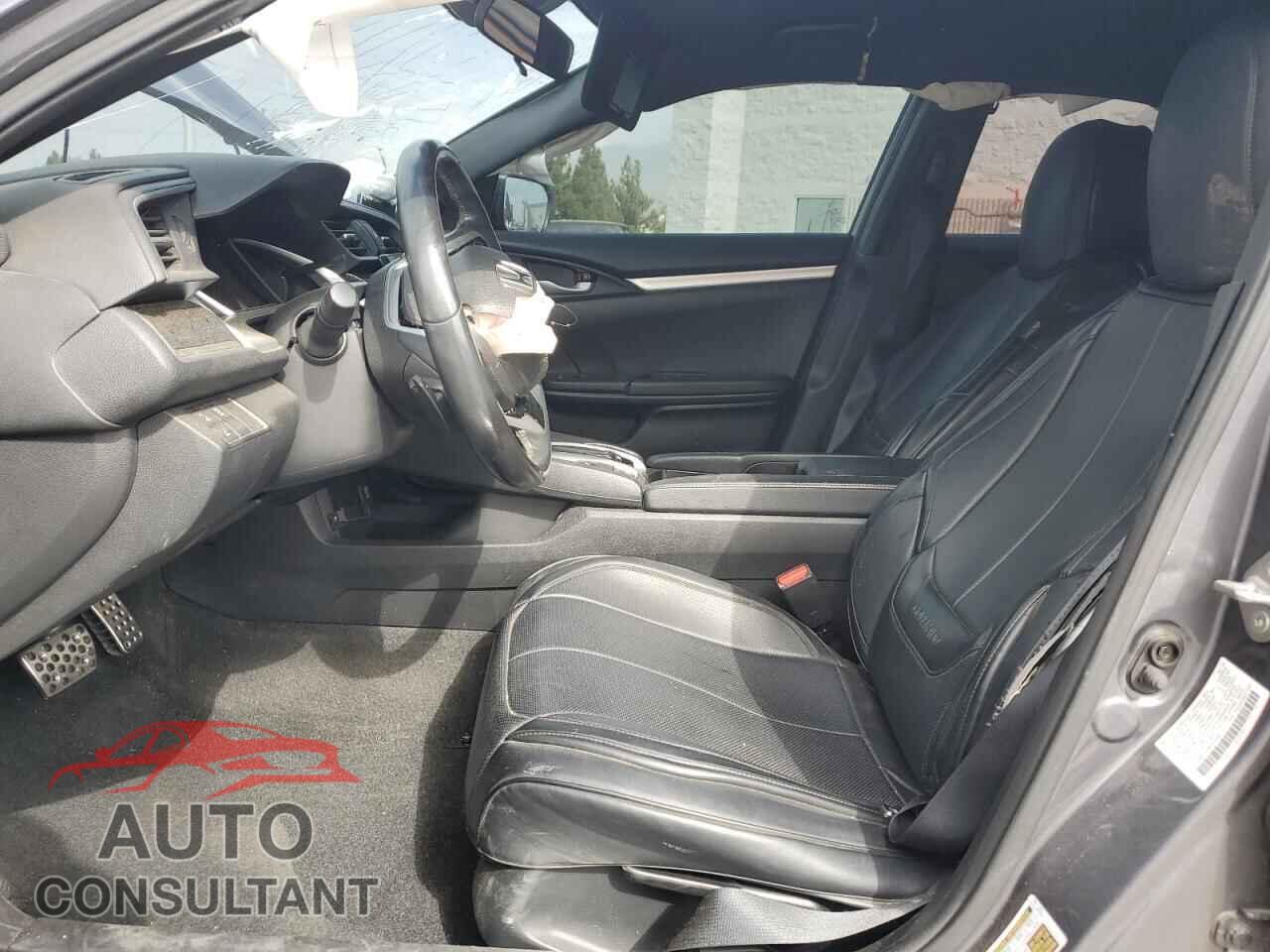 HONDA CIVIC 2019 - 2HGFC2F82KH536717