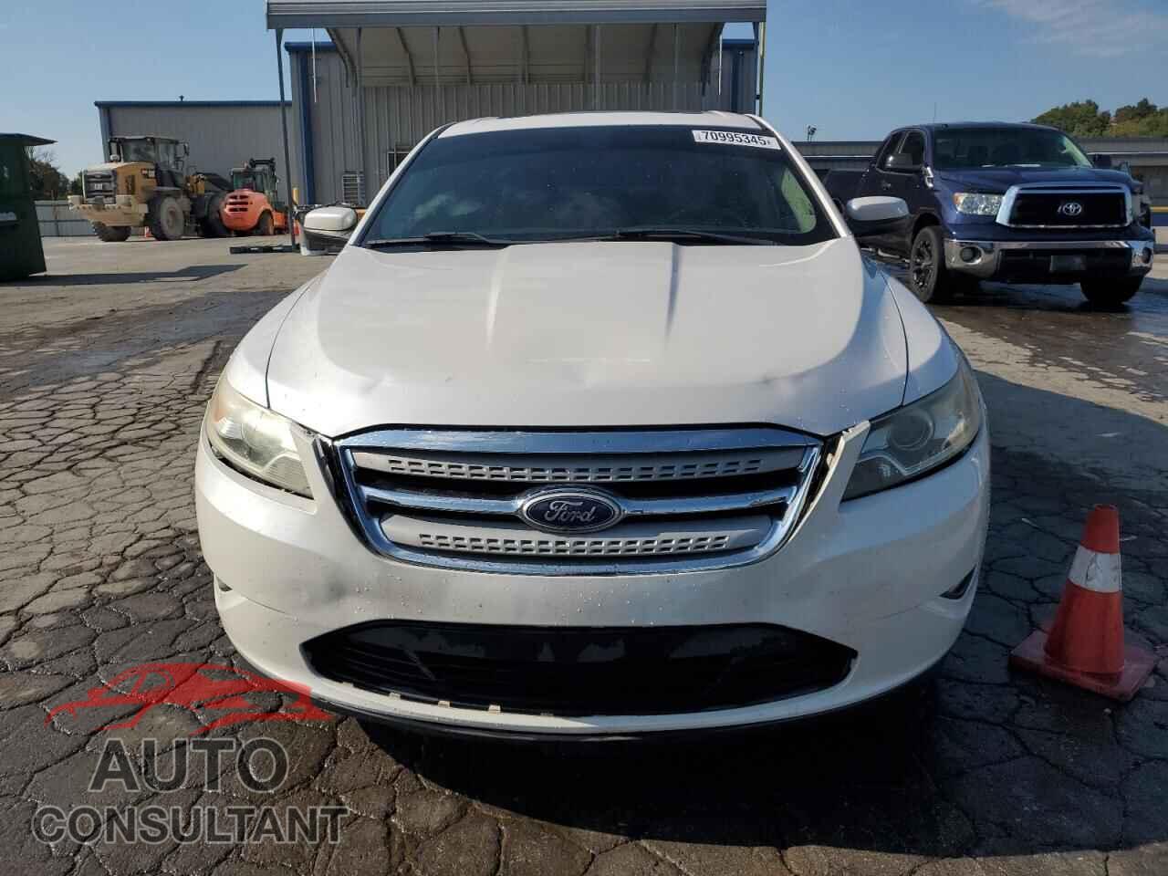 FORD TAURUS 2011 - 1FAHP2EW0BG135003