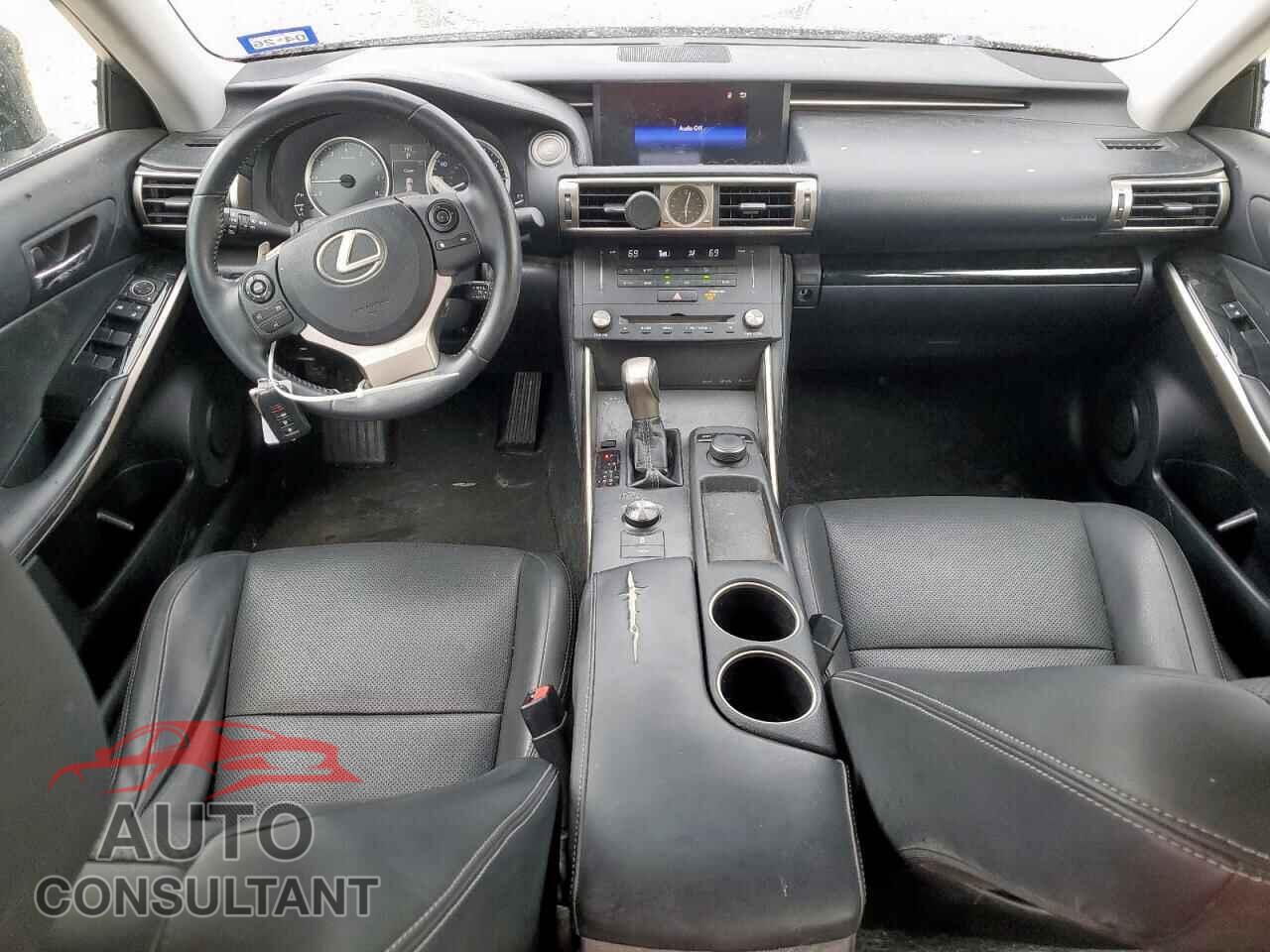 LEXUS IS 2015 - JTHBF1D20F5059259