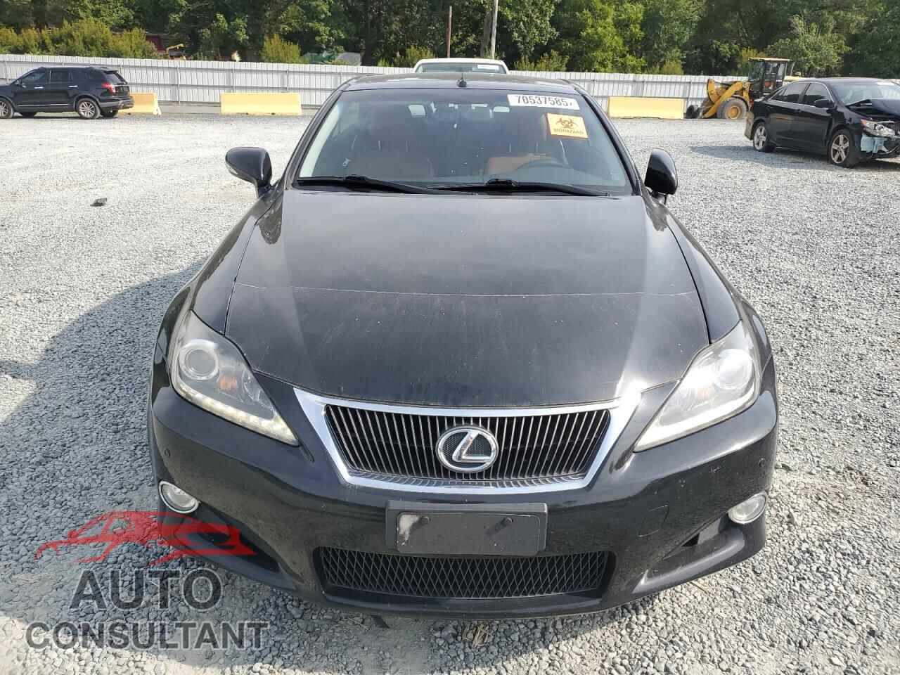 LEXUS IS 2011 - JTHFF2C20B2519444