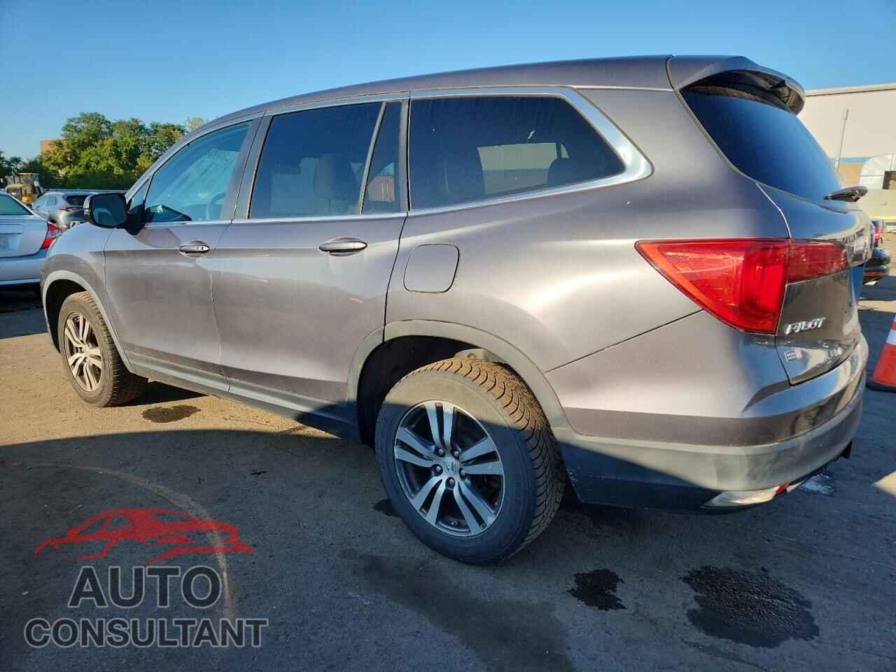HONDA PILOT 2016 - 5FNYF6H49GB019900