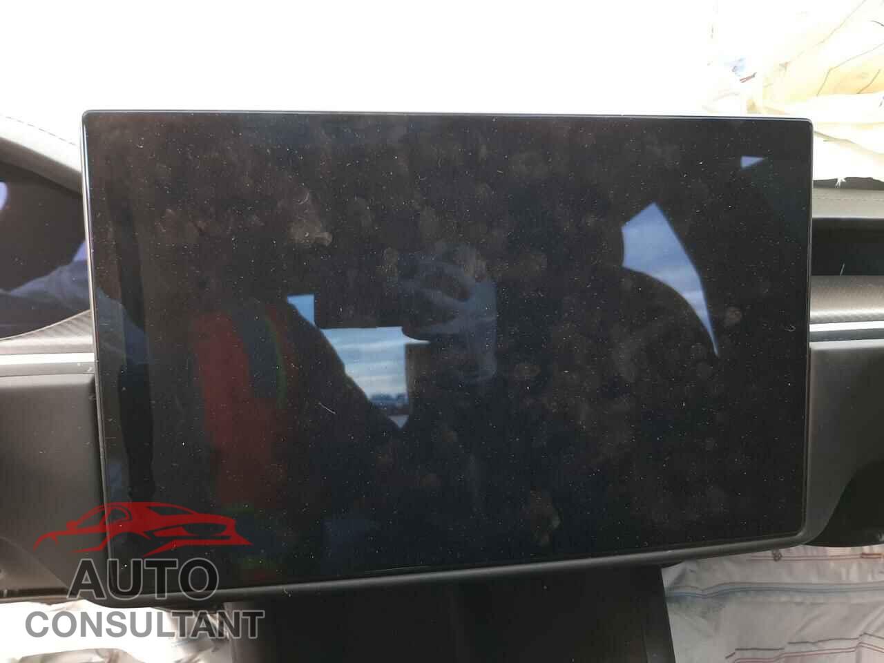 TESLA MODEL S 2022 - 5YJSA1E62NF477062