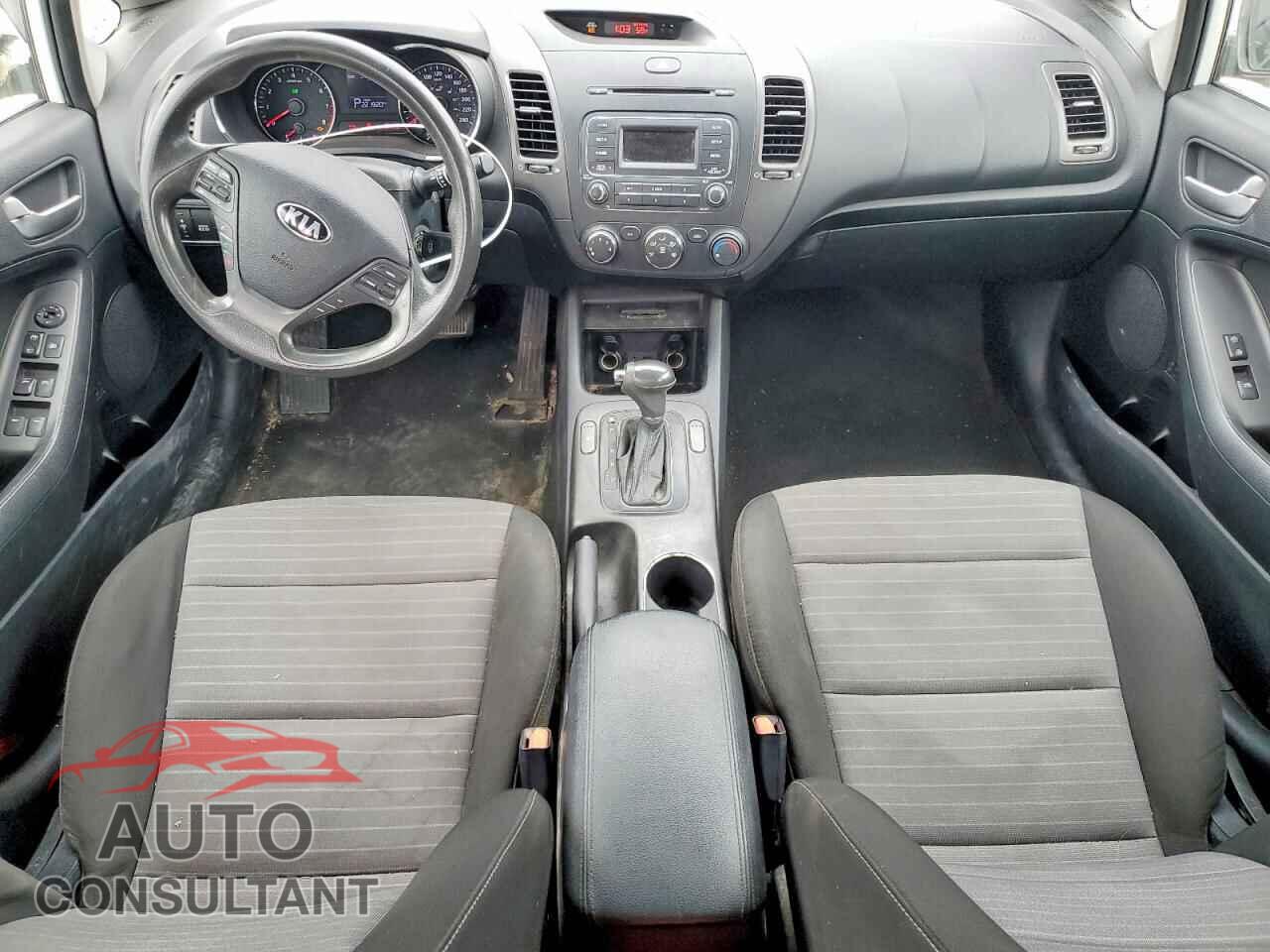 KIA FORTE 2015 - KNAFK5A86F5279601