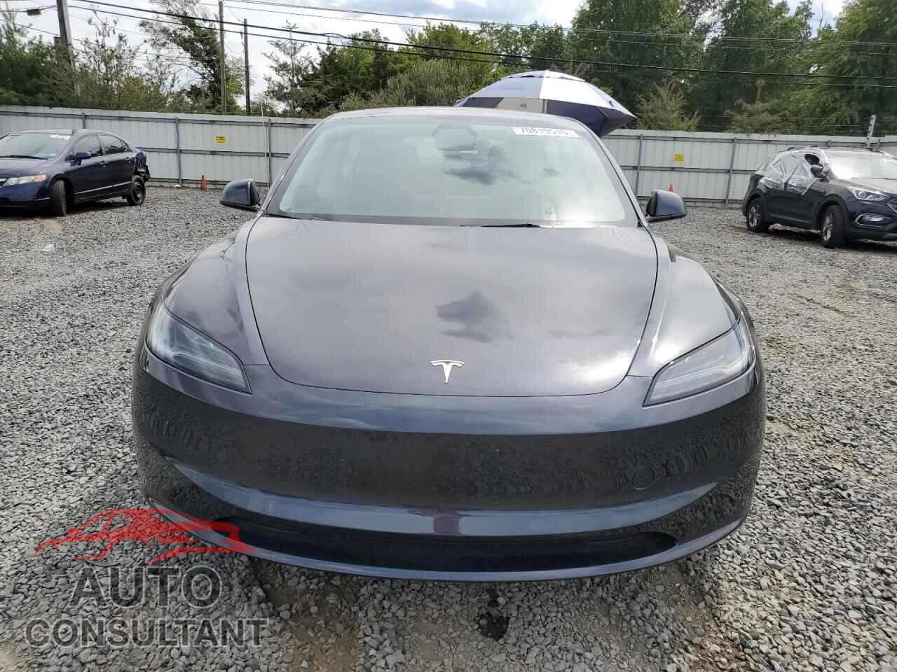 TESLA MODEL 3 2024 - 5YJ3E1EA3RF869213