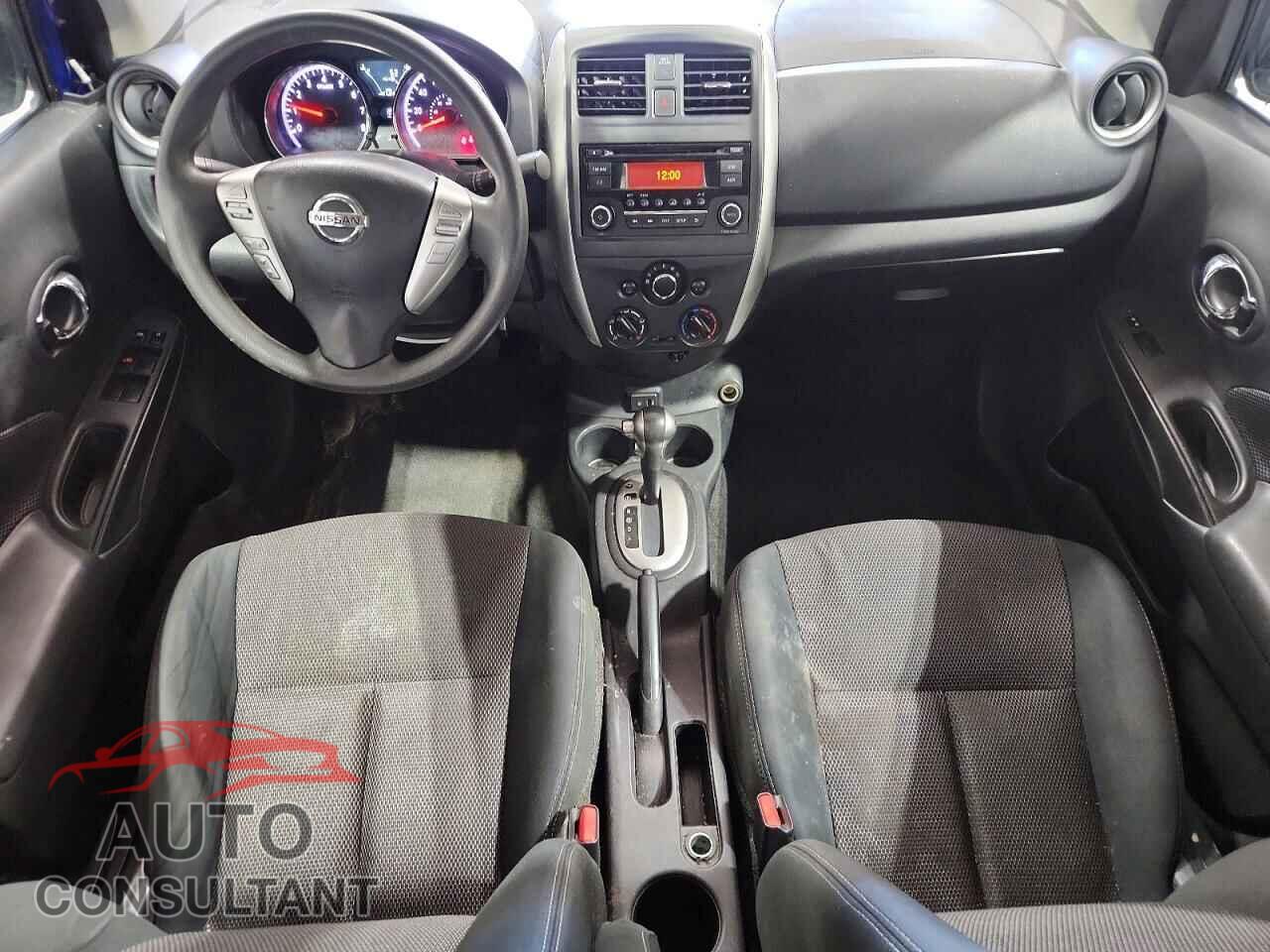NISSAN VERSA 2017 - 3N1CN7AP3HL803163
