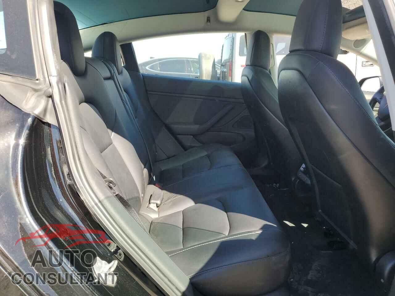 TESLA MODEL 3 2018 - 5YJ3E1EB2JF170409