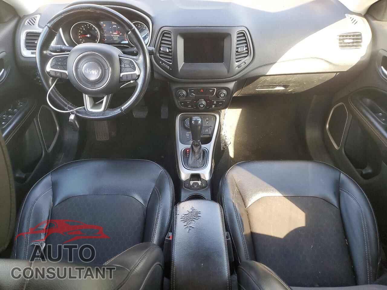 JEEP COMPASS 2018 - 3C4NJDBB7JT291223